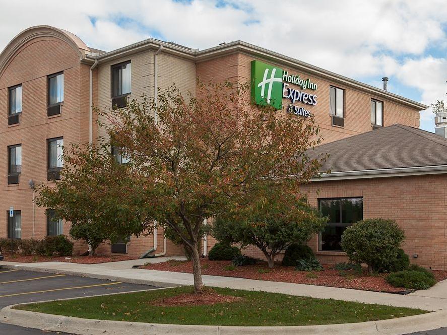 Holiday Inn Express Hotel & Suites Canton By Ihg Exterior photo