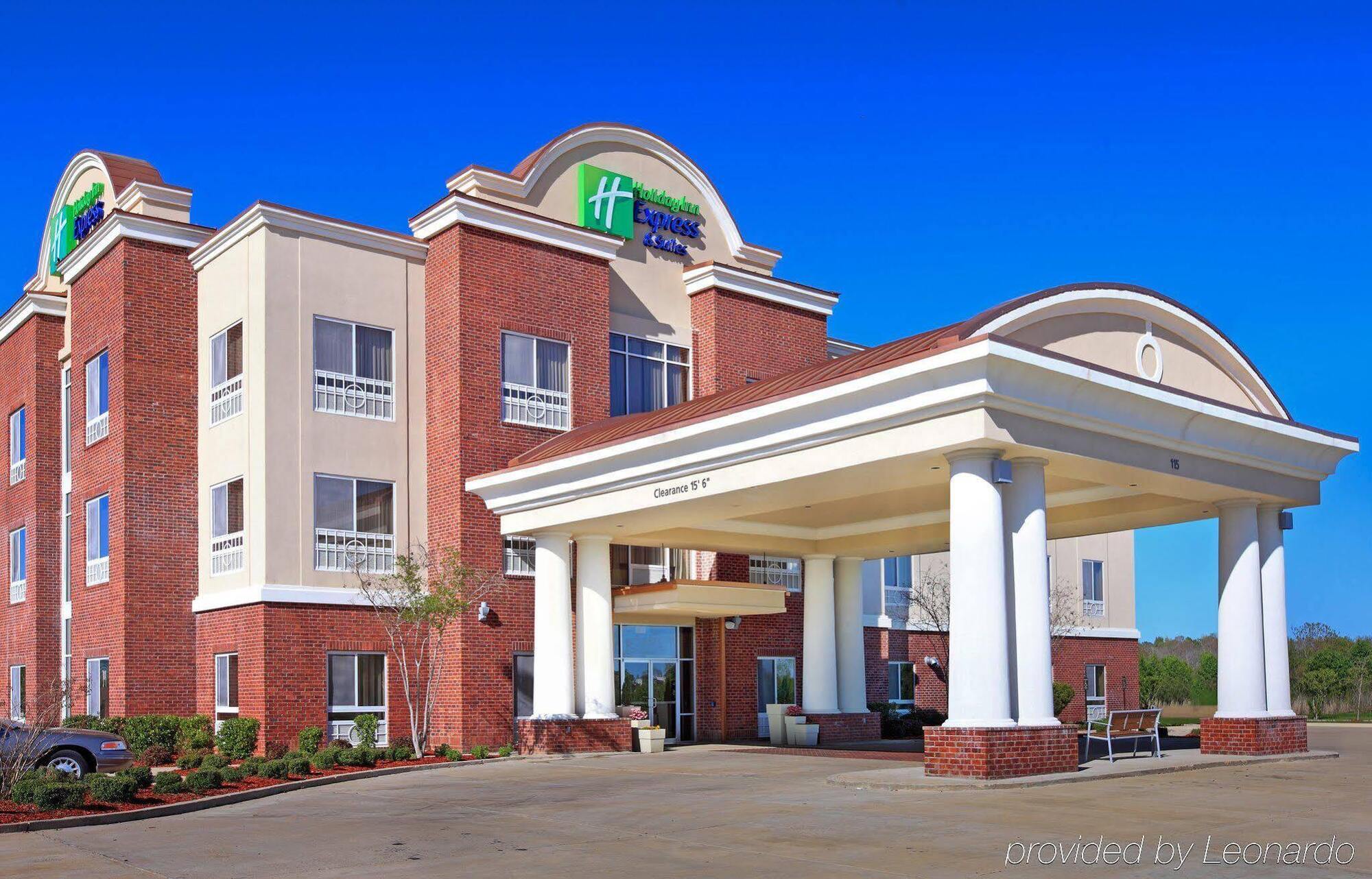 Holiday Inn Express Hotel & Suites Canton By Ihg Exterior photo